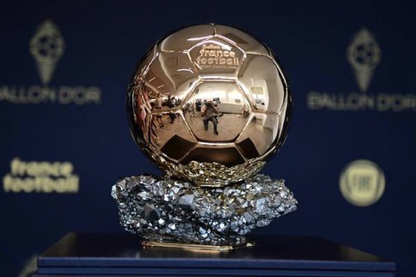 Ballon d'Or Harus Dibagi Dalam Dua Kategori: Satu Untuk Messi, Satunya Lagi Untuk Umum